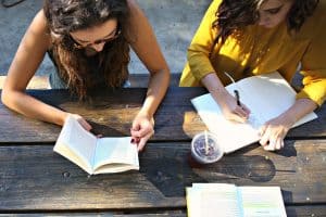 bolsas de pós graduação para mulheres nos EUA aauw