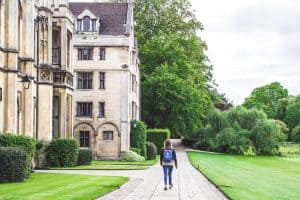 bolsas para curso curto na Inglaterra king's college london