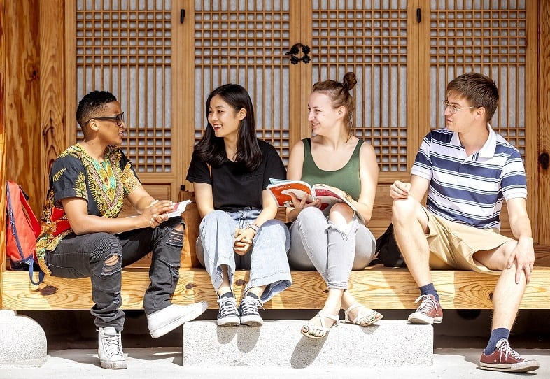 quatro estudantes fazem intercambio na coreia do sul com bolsa de estudos da AKS Graduate Fellowship 