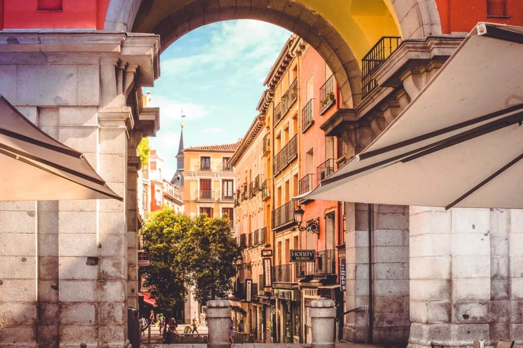 bolsas para mestrado em Madri Espanha Universidade Complutense