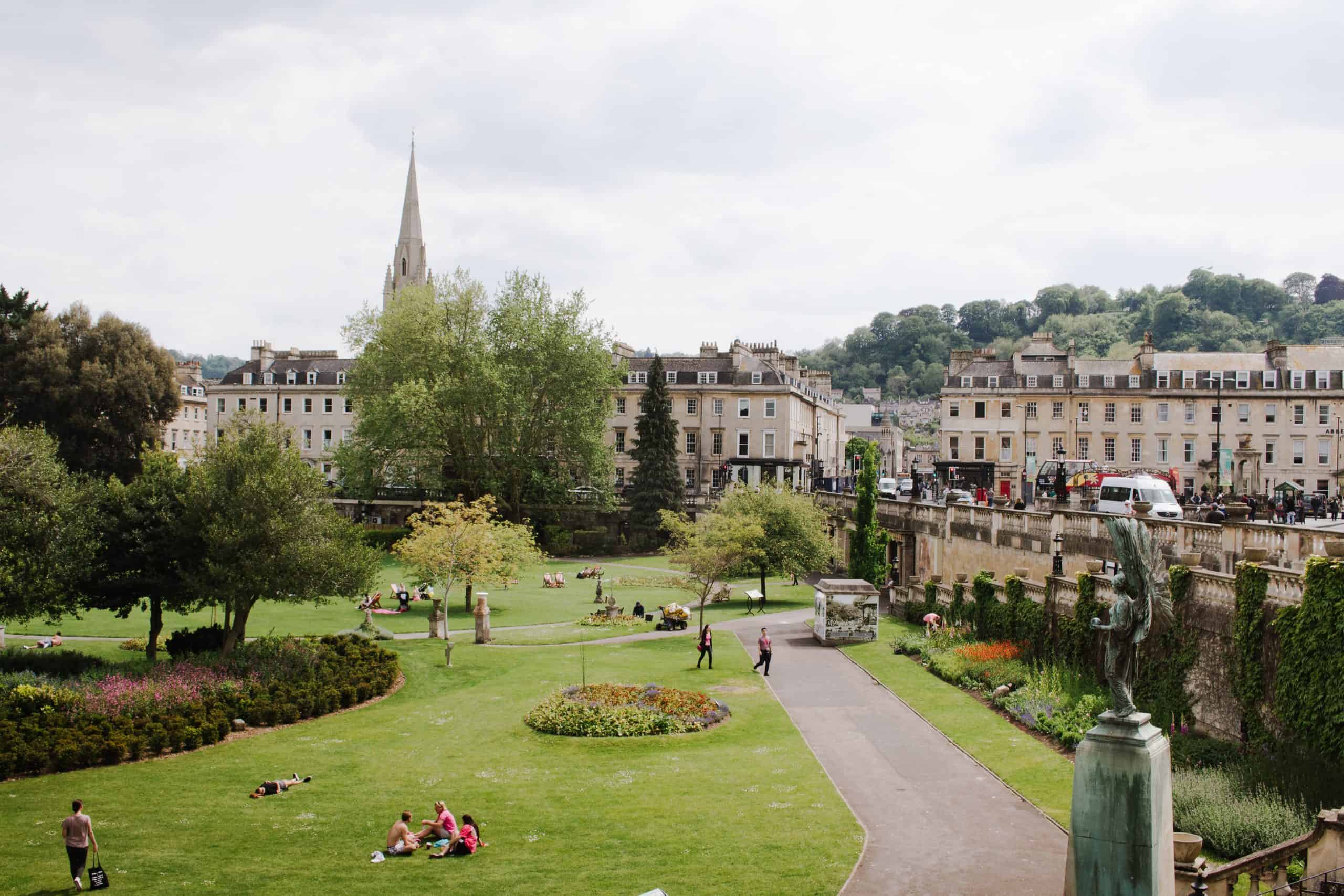 Universidade de Bath Reino Unido mestrado dean's award